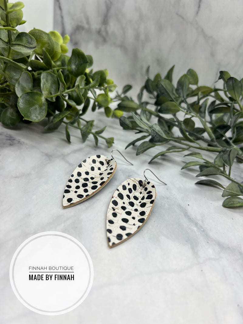 Spotted Leather Pointed teardrop size medium Earrings
